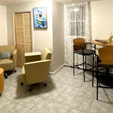 Glorious Suite Near Downtown With Washer/Dryer Gloucester Ngoại thất bức ảnh